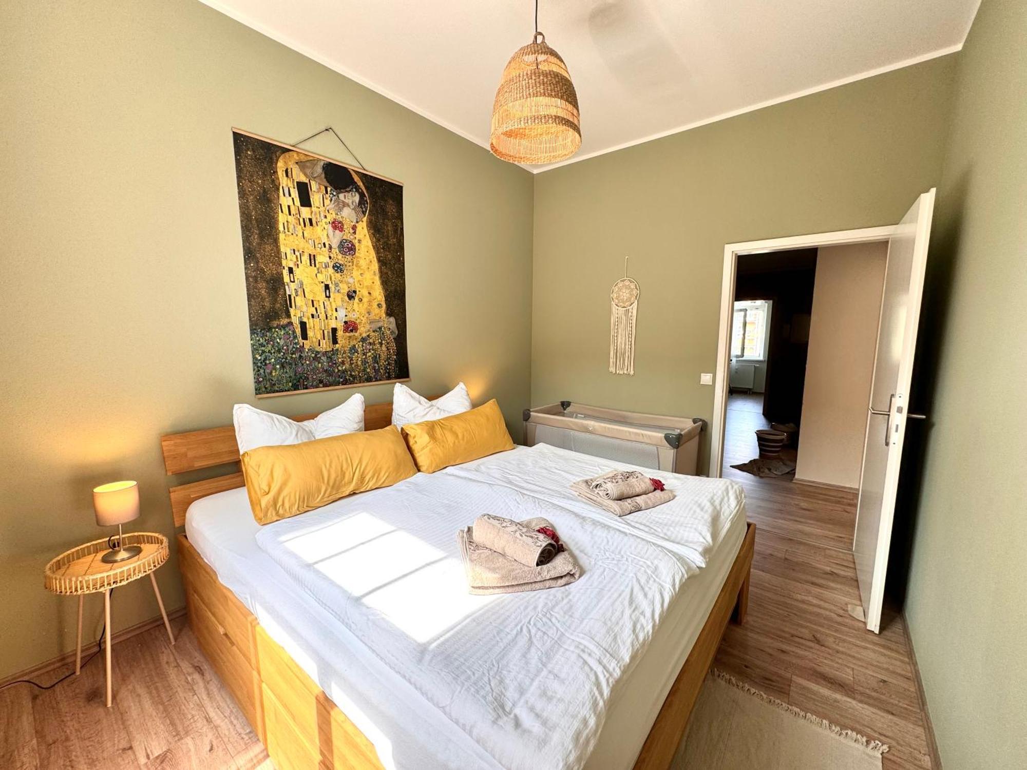 Bautzen Living Appartement - Zentrumslage Parkplatz Babybett Esterno foto